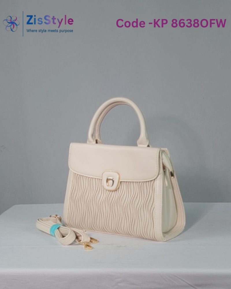 Christina & Olk - Exclusive & trendy women's PU leather hand bag - Image 16